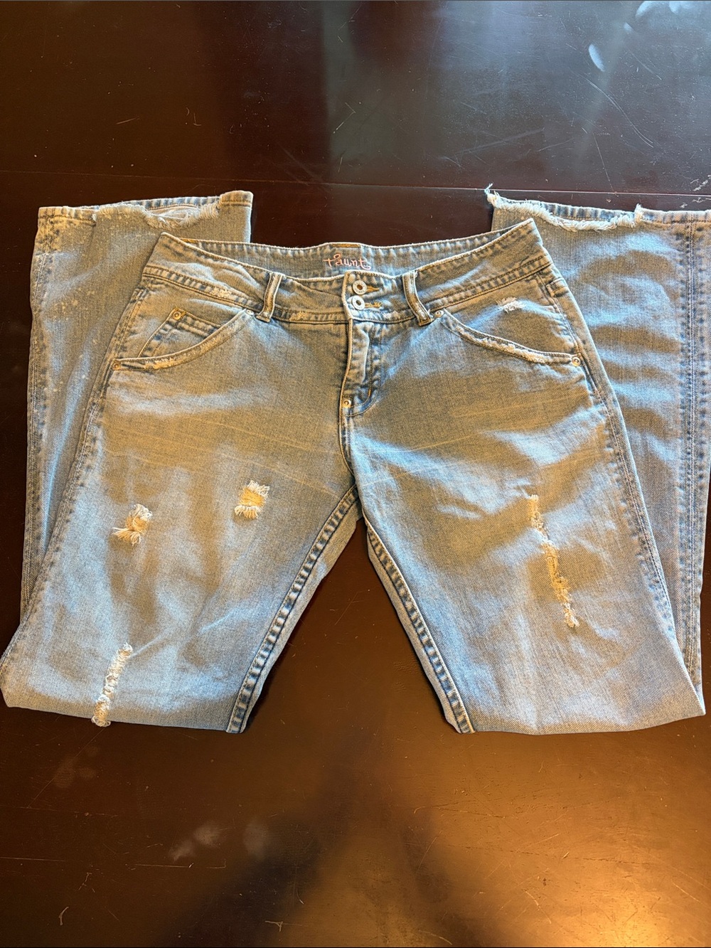 90’s Taunt Light Blue distressed Denim Jeans